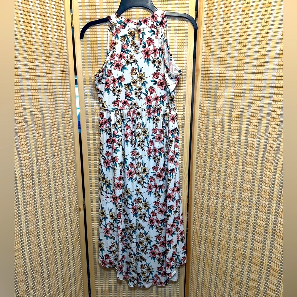 Paper Doll brand Dress